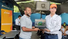Entrega del convenio Primax en Facatativ&aacute;