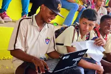 Entrega de computadores en Belalc&aacute;zar