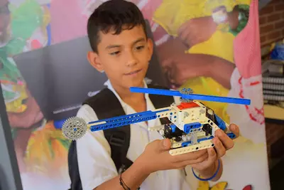 Talleres Sala Innovaci&oacute;n IE Porvenir IED Sede A