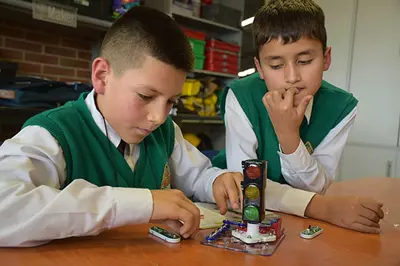 Taller Sala de Innovaci&oacute;n, IE Colegio San Jos&eacute; de Castilla, Kennedy 