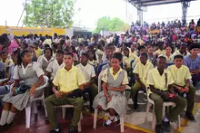 Entrega directa de equipos en Mar&iacute;a La Baja, Bol&iacute;var
