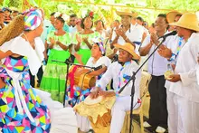 Entrega directa de equipos en Mar&iacute;a La Baja, Bol&iacute;var