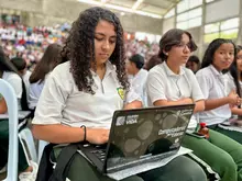 Entrega de computadores en Belalc&aacute;zar, Caldas