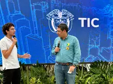 Entrega de computadores en Belalc&aacute;zar, Caldas