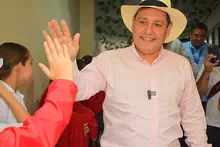 Entrega de computadores en P&aacute;cora, Caldas
