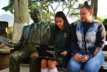 Entrega de computadores en Amag&aacute;, Antioquia