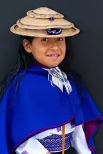 Estudiantes y docentes de la IE Misak Mama Manuela