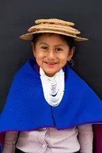 Estudiantes y docentes de la IE Misak Mama Manuela