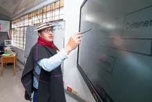 Estudiantes y docentes de la IE Misak Mama Manuela