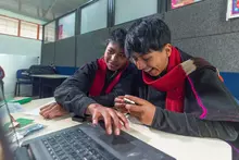 Estudiantes y docentes de la IE Misak Mama Manuela