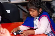 Estudiantes y docentes de la I.E. Misak Mama Manuela 
