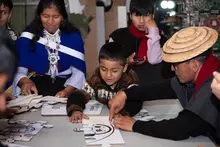 Estudiantes y docentes de la I.E. Misak Mama Manuela