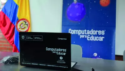 Comprados 1.438 computadores nuevos para los ni&ntilde;os de Risaralda: Karen Abudinen, ministra TIC