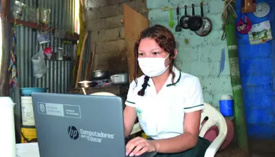 Comprados m&aacute;s de 1.200 computadores nuevos para los ni&ntilde;os de Bol&iacute;var: Karen Abudinen, ministra TIC