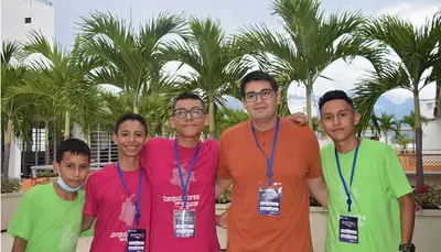 35 equipos participar&aacute;n en hackathon de Computadores para Educar