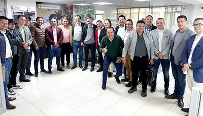 Alcaldes se reunieron en Computadores para Educar