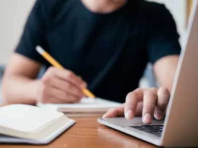 Una nueva traves&iacute;a: m&aacute;s de 300 computadores se donar&aacute;n a escuela en Santa Ana, Magdalena