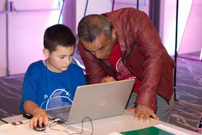 En la Hackathon No.9 tres equipos regresaron con premios a sus casas