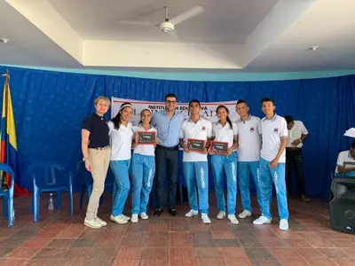 La tecnolog&iacute;a despierta desde hoy la curiosidad en los ni&ntilde;os de Tierralta, C&oacute;rdoba