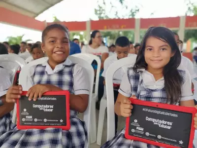 Con tecnolog&iacute;a abrimos puertas a estudiantes del caribe colombiano