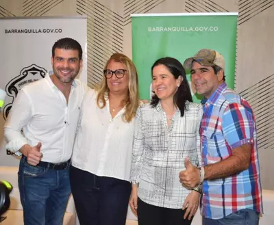 Estudiantes de Barranquilla reciben m&aacute;s de 1.000 equipos para fortalecer su educaci&oacute;n digital