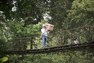 M&aacute;s de 83.000 equipos entregados a sedes educativas y estudiantes