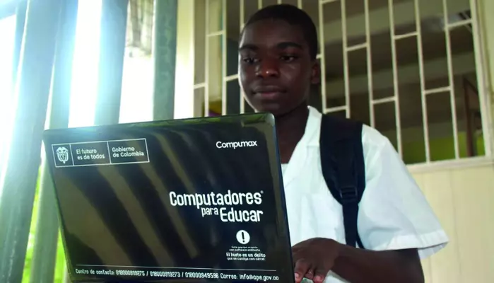 Comprados cerca de 400 computadores nuevos para los ni&ntilde;os del Choc&oacute;: Karen Abudinen, ministra TIC