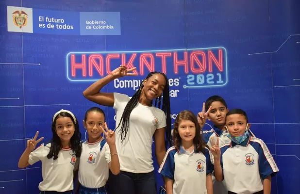 La segunda Hackathon de Computadores para Educar participaron 8 departamentos de cinco regiones del pa&iacute;s
