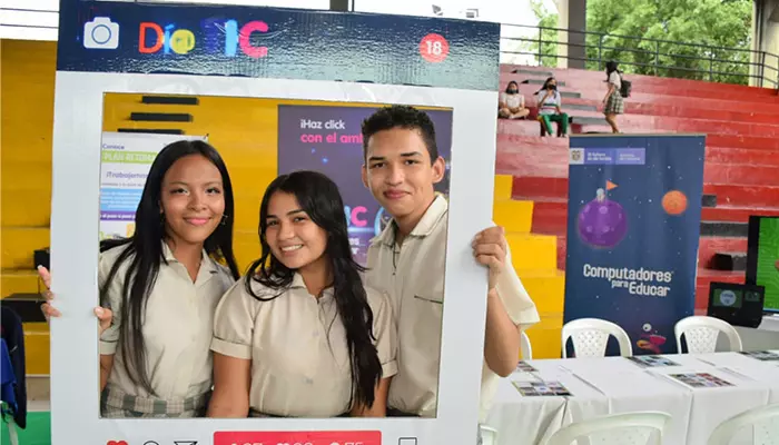 Estudiantes de Bucaramanga se tomaron el &ldquo;D&iacute;a TIC CPE&rdquo;