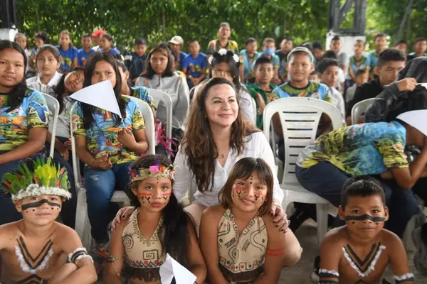 Ministerio TIC entreg&oacute; laboratorios digitales en Amazonas