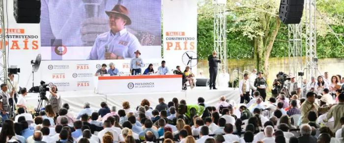 Nueva pol&iacute;tica TIC y trabajo con las regiones, los avances de MinTIC en el primer mes de gesti&oacute;n.